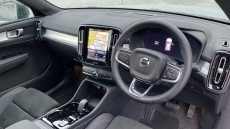 Volvo XC40 2.0 B4P Plus Dark 5dr Auto Petrol Estate